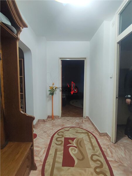 Obor Apartament decomandat, bloc 86, la 5 min de metrou OBOR